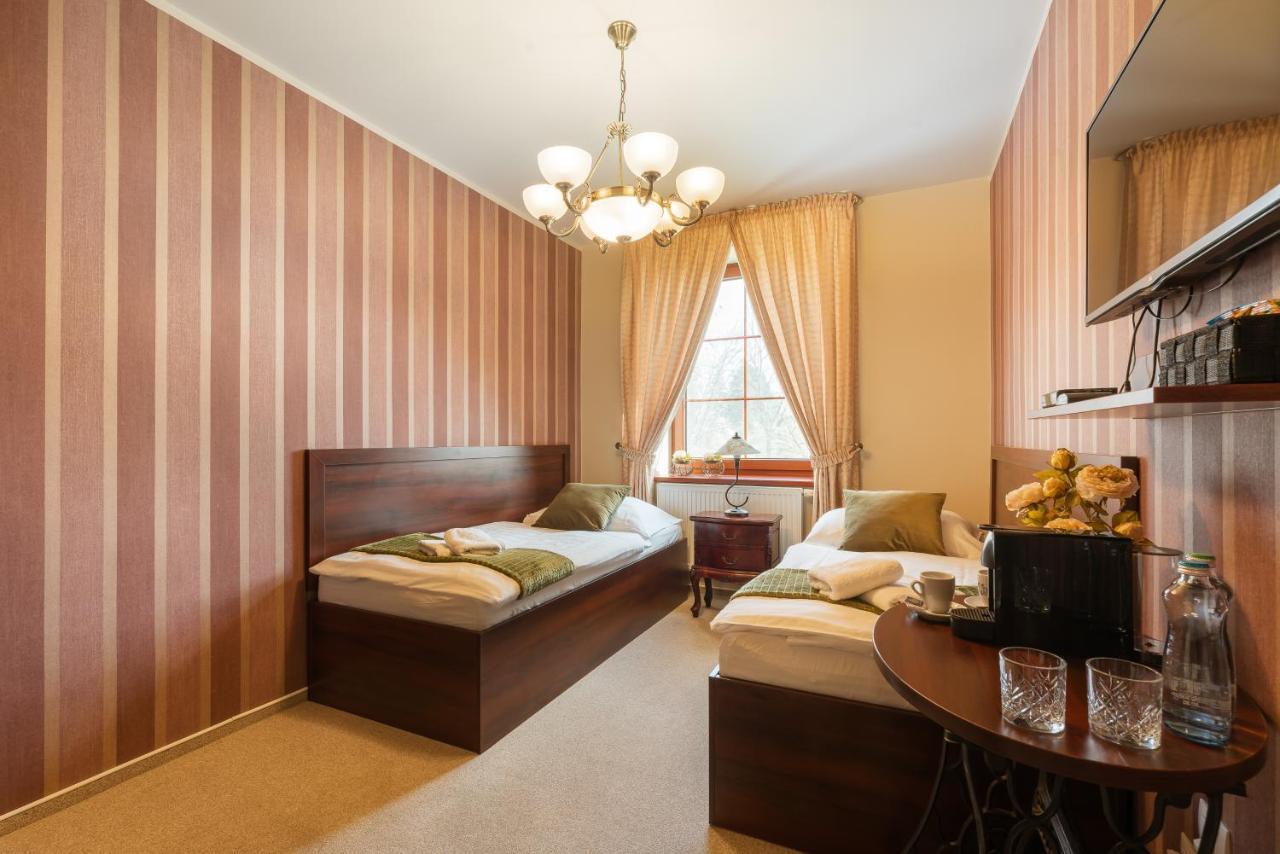 Hotel Plumlov Mostkovice Esterno foto