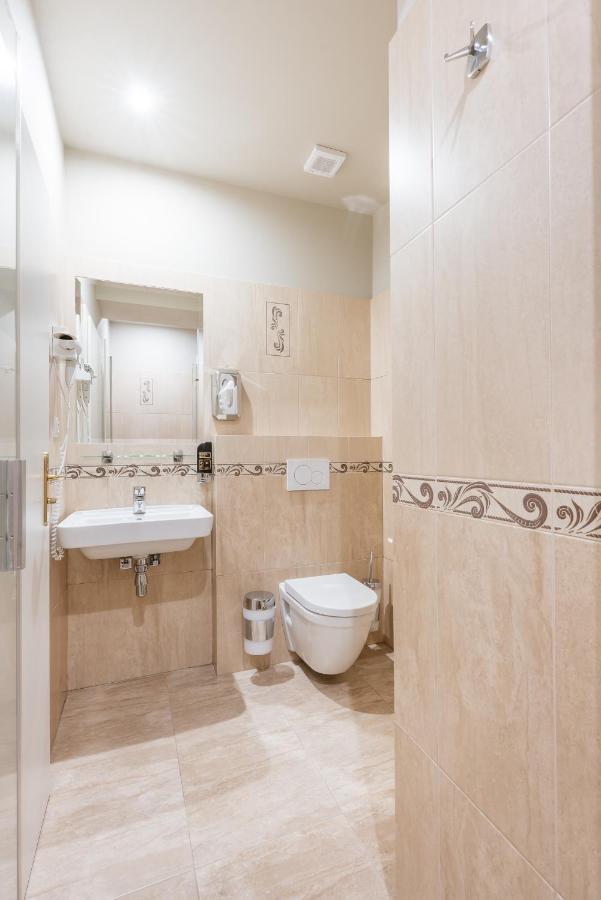 Hotel Plumlov Mostkovice Esterno foto