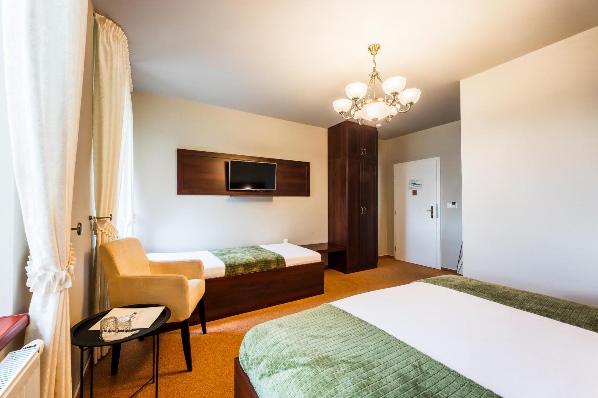 Hotel Plumlov Mostkovice Esterno foto