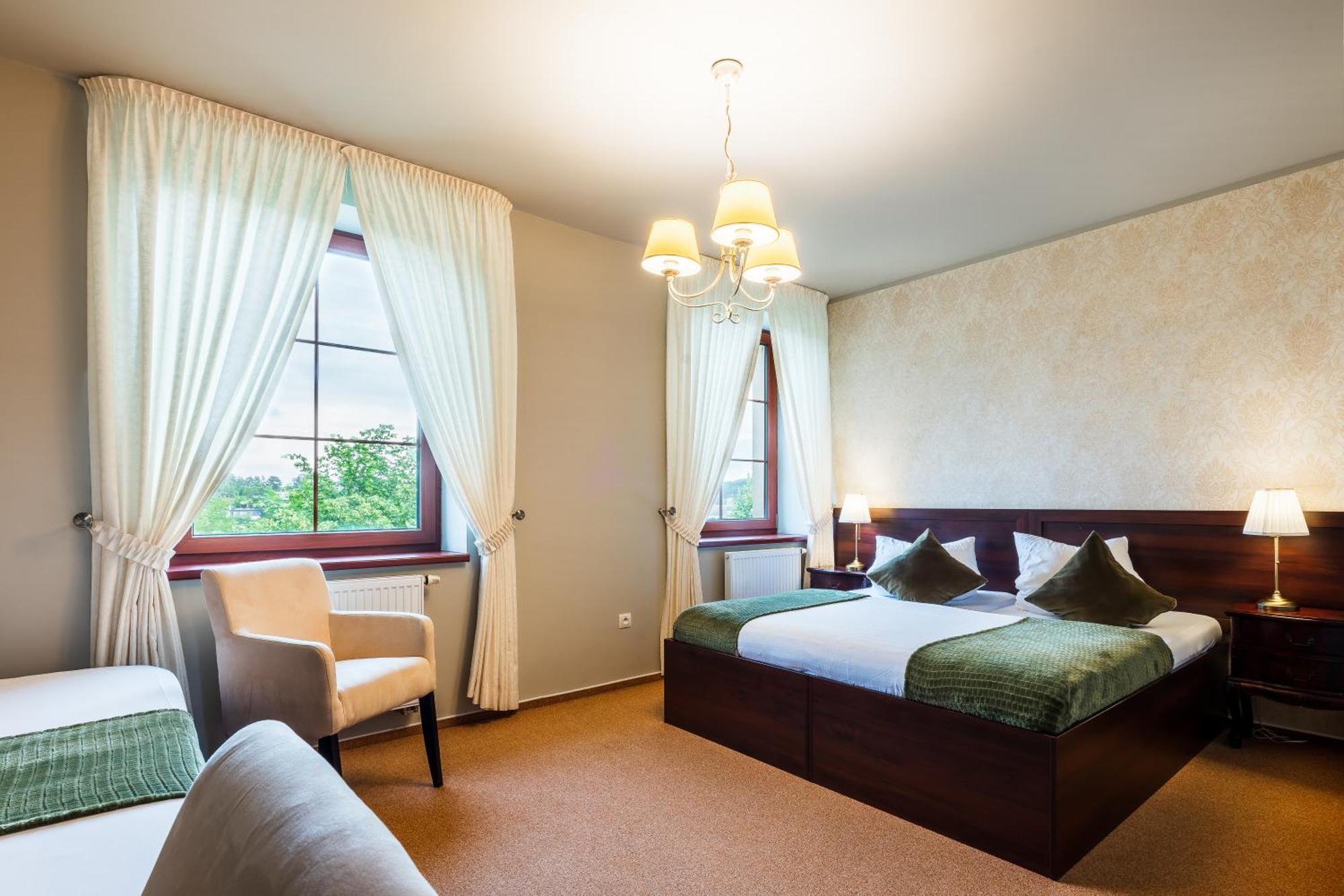 Hotel Plumlov Mostkovice Esterno foto